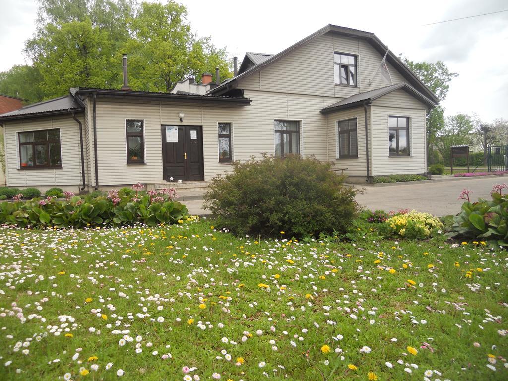 Latvijas Sarkana Krusta Viesnica Rēzekne Dış mekan fotoğraf